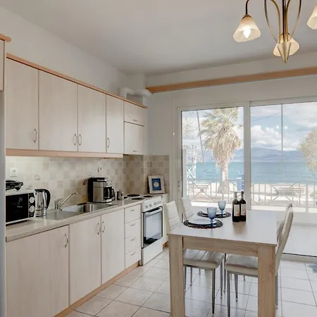 Seaside Апартаменты Agios Vasilios (Peloponnese)